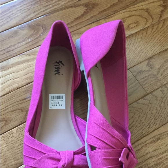 Hot Pink Flats 🌻🌻🌻 - Picture 2 of 4